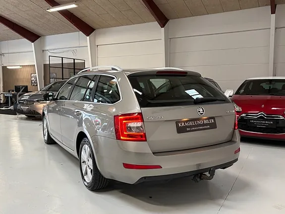 Skoda Octavia 2014 photo 4