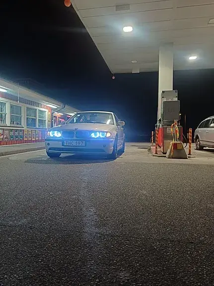 BMW 320I