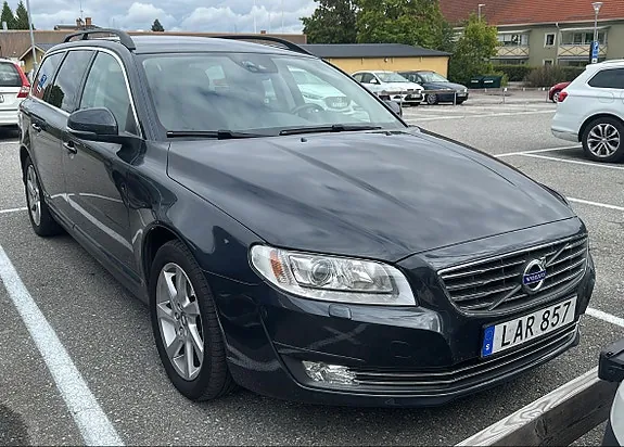 Volvo V70 2015 photo 2