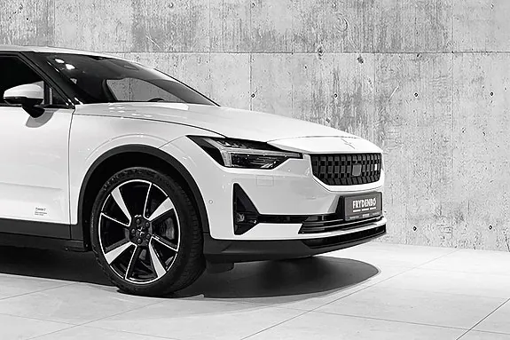 Polestar 2 2021 photo 2
