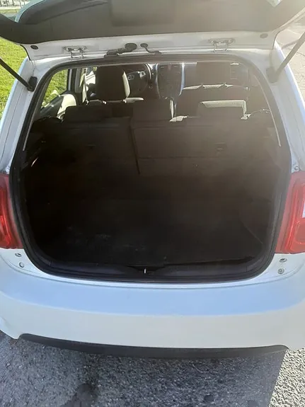 Toyota Auris 2010 photo 4