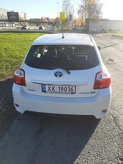 Toyota Auris 2010 photo 5