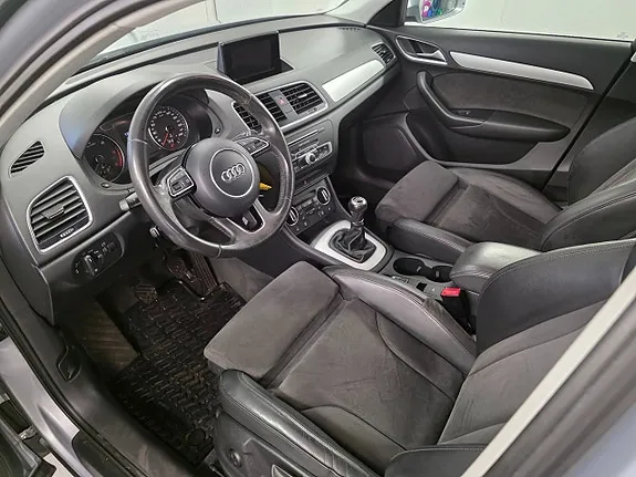 Audi Q3 2016 photo 5