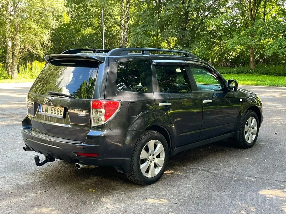 Subaru Forester 2011 photo 5