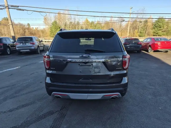 Ford Explorer 2017 photo 4