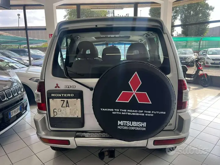 Mitsubishi Pajero 2002 photo 5
