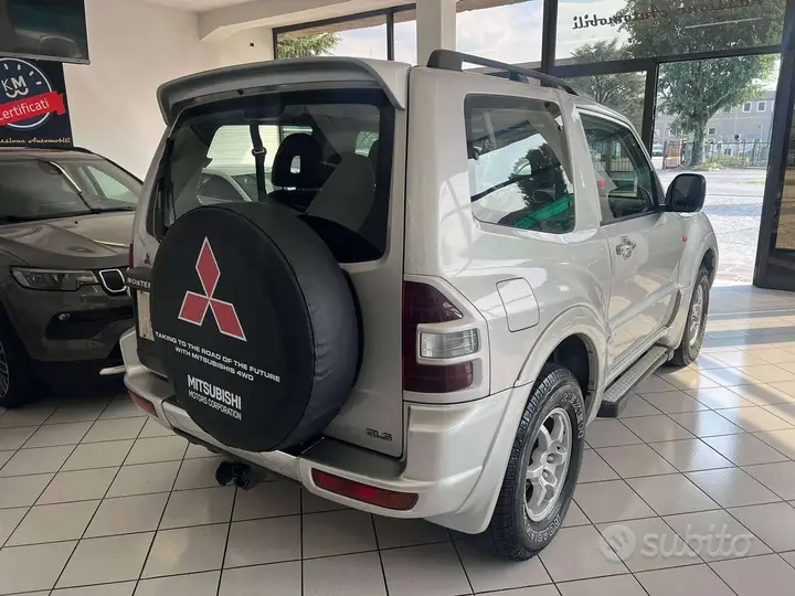 Mitsubishi Pajero 2002 photo 4