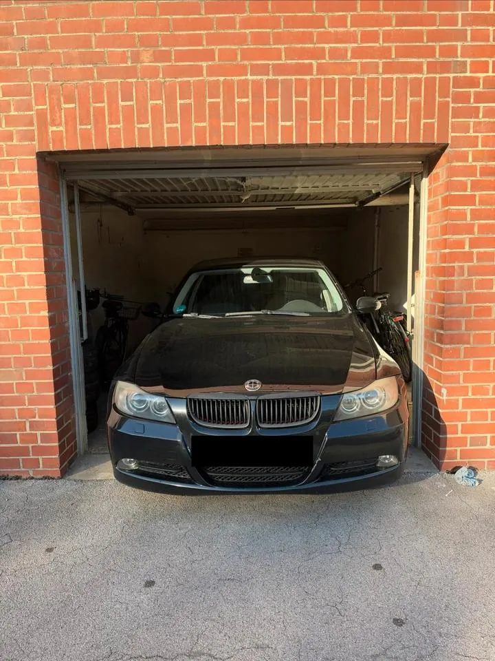BMW 320I