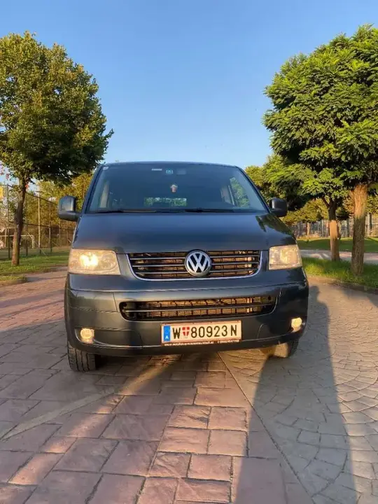 Volkswagen Caravelle 2007 photo 2
