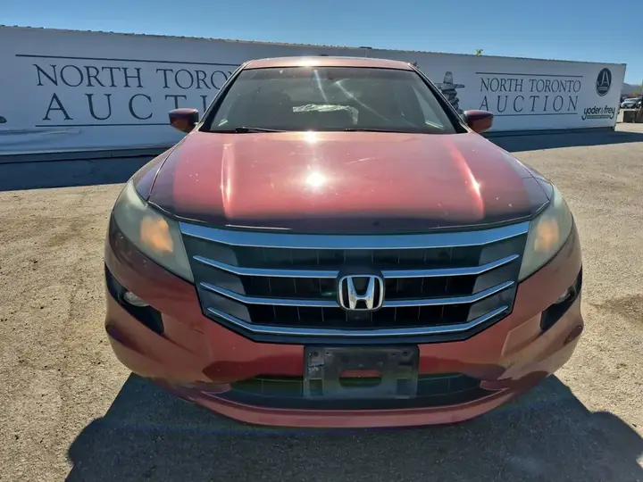 Honda Accord 2010 photo 2