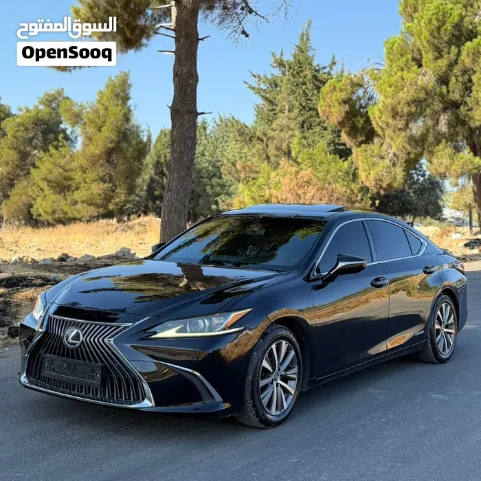 Lexus Es 300H 2021 photo 3