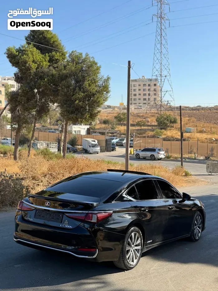 Lexus Es 300H 2021 photo 4