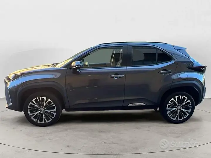 Toyota Yaris Cross 2023 photo 2