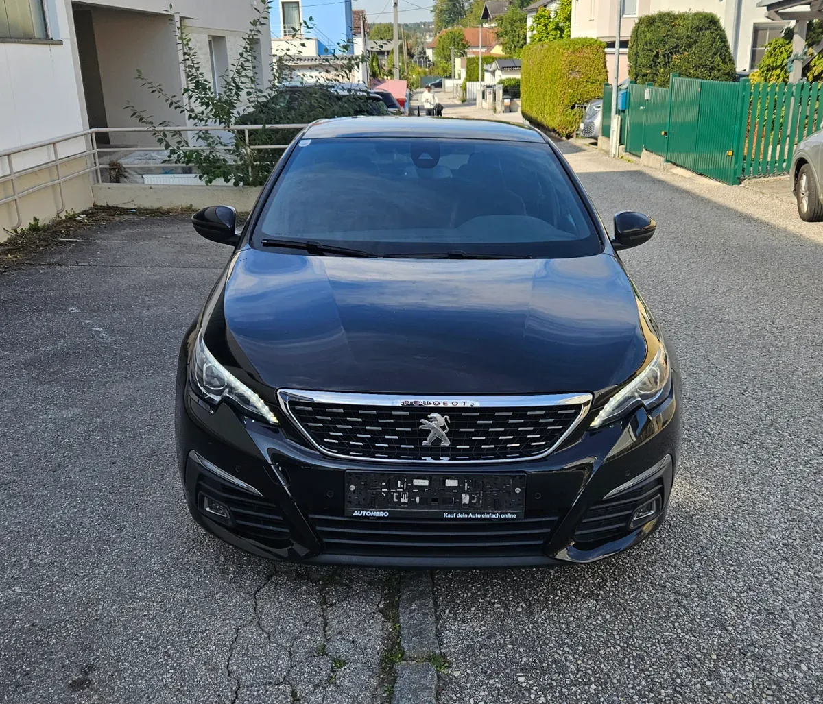 Peugeot 308 2018 photo 3