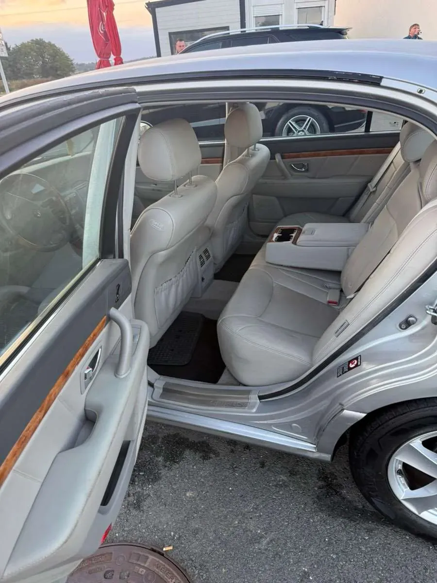 Kia Opirus 2007 photo 3