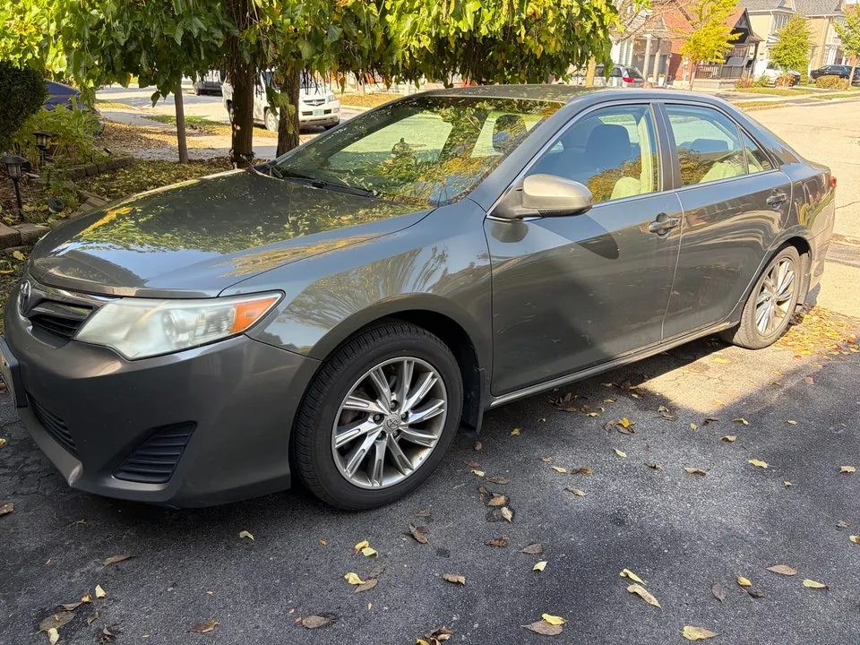Toyota Camry 2012 photo 2