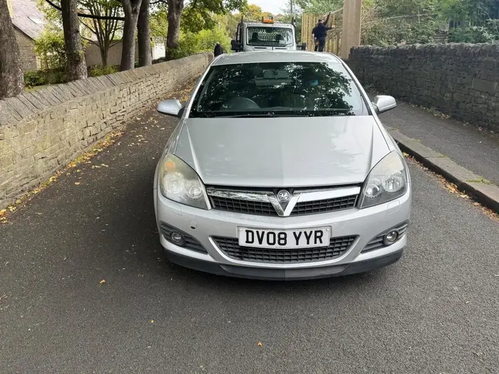 Vauxhall Astra 2008 photo 3