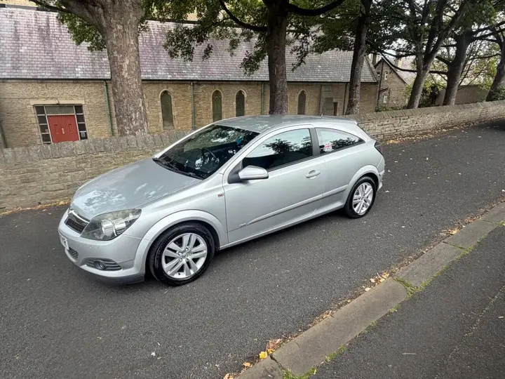 Vauxhall Astra 2008 photo 5