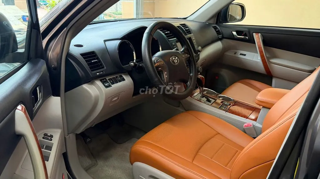 Toyota Highlander 2010 photo 4