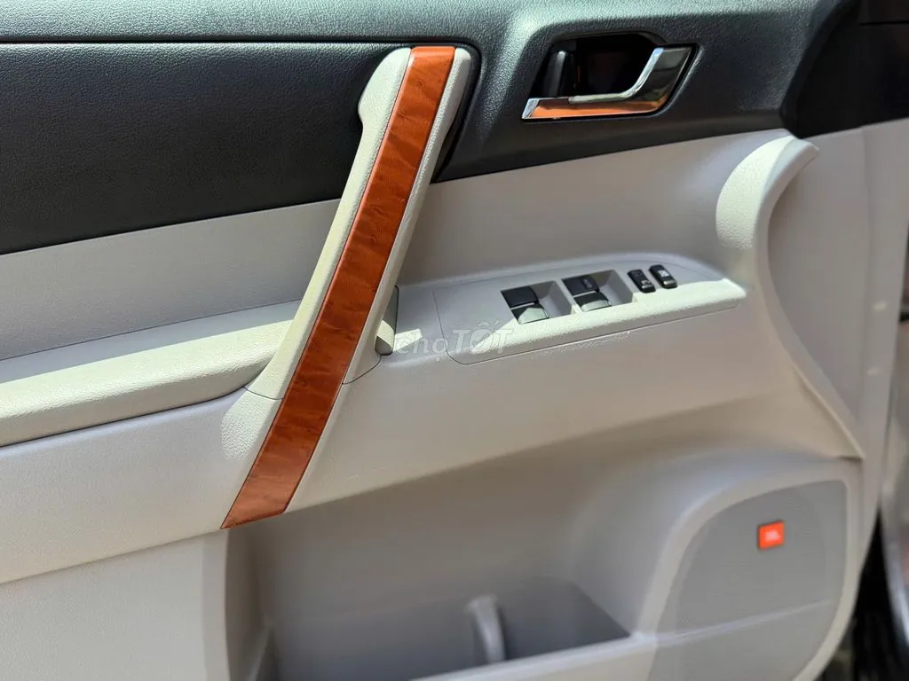 Toyota Highlander 2010 photo 3