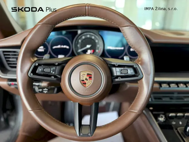 Porsche 911 2020 photo 4