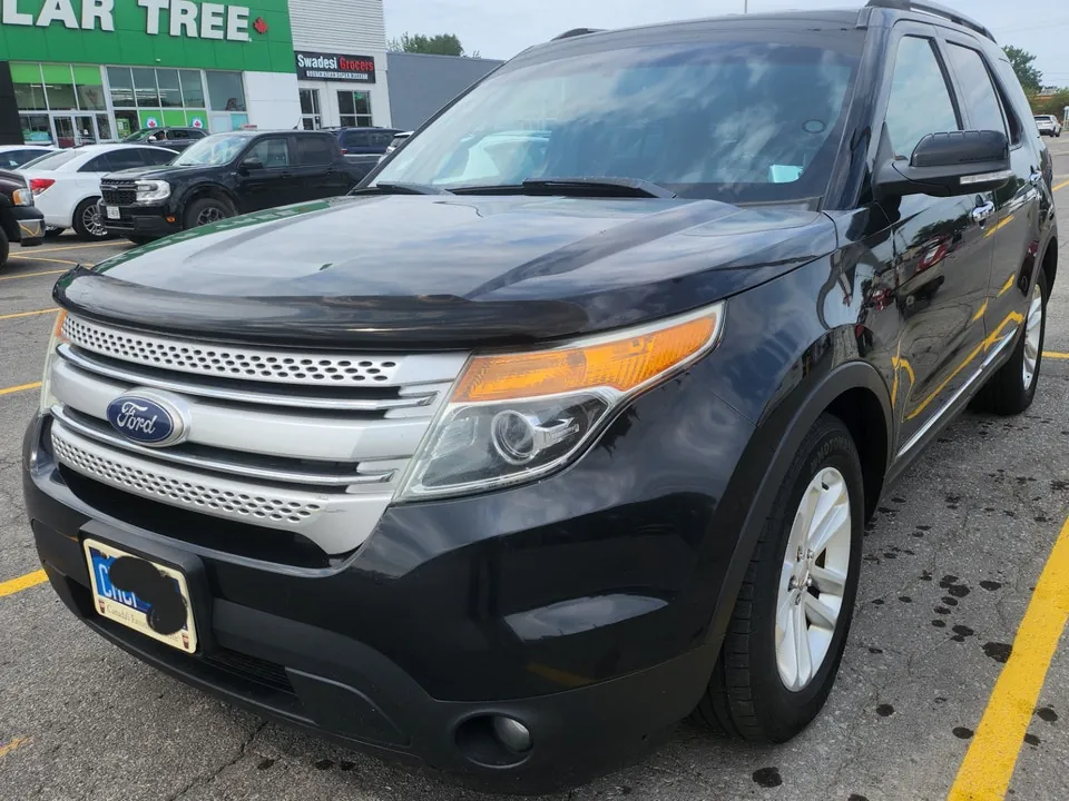 Ford Explorer 2011 photo 3