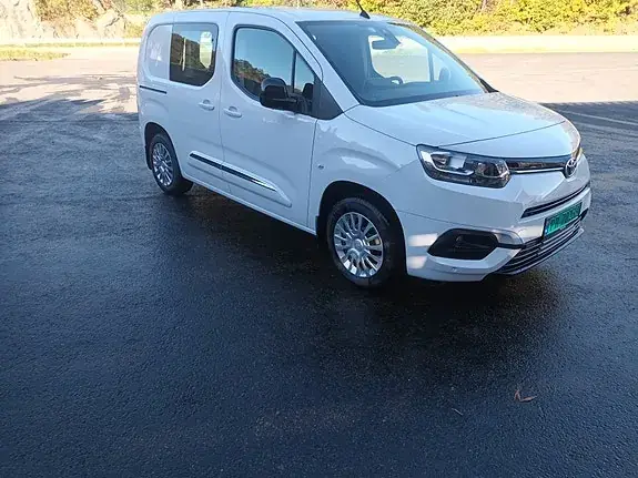 Toyota Proace City 2024 photo 3