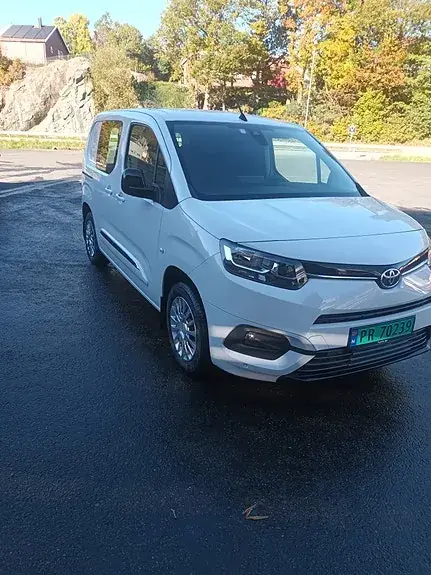 Toyota Proace City 2024 photo 2