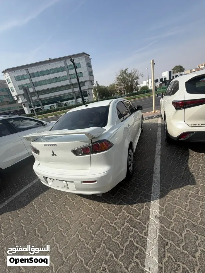 Mitsubishi Lancer 2010 photo 2