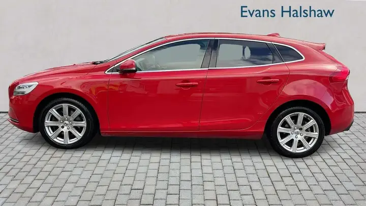 Volvo V40 2018 photo 3