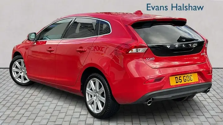 Volvo V40 2018 photo 2