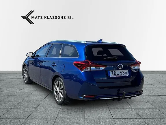 Toyota Auris 2018 photo 2