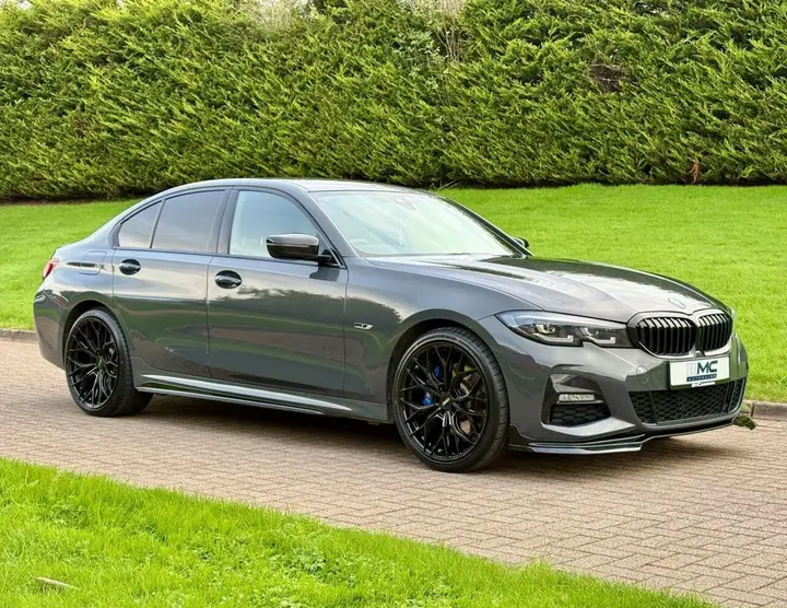 BMW 3 Series 2021 photo 5