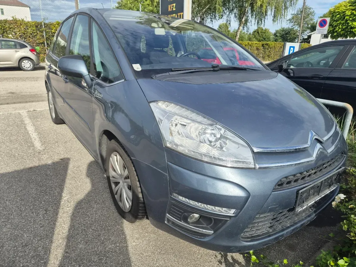 Citroen C4 Picasso 2012 photo 3