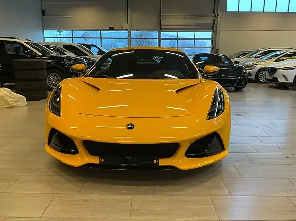 Lotus Emira 2025 photo 2