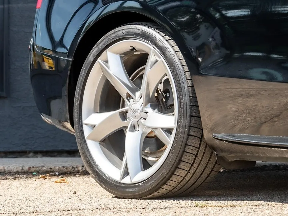 Audi A5 2011 photo 3