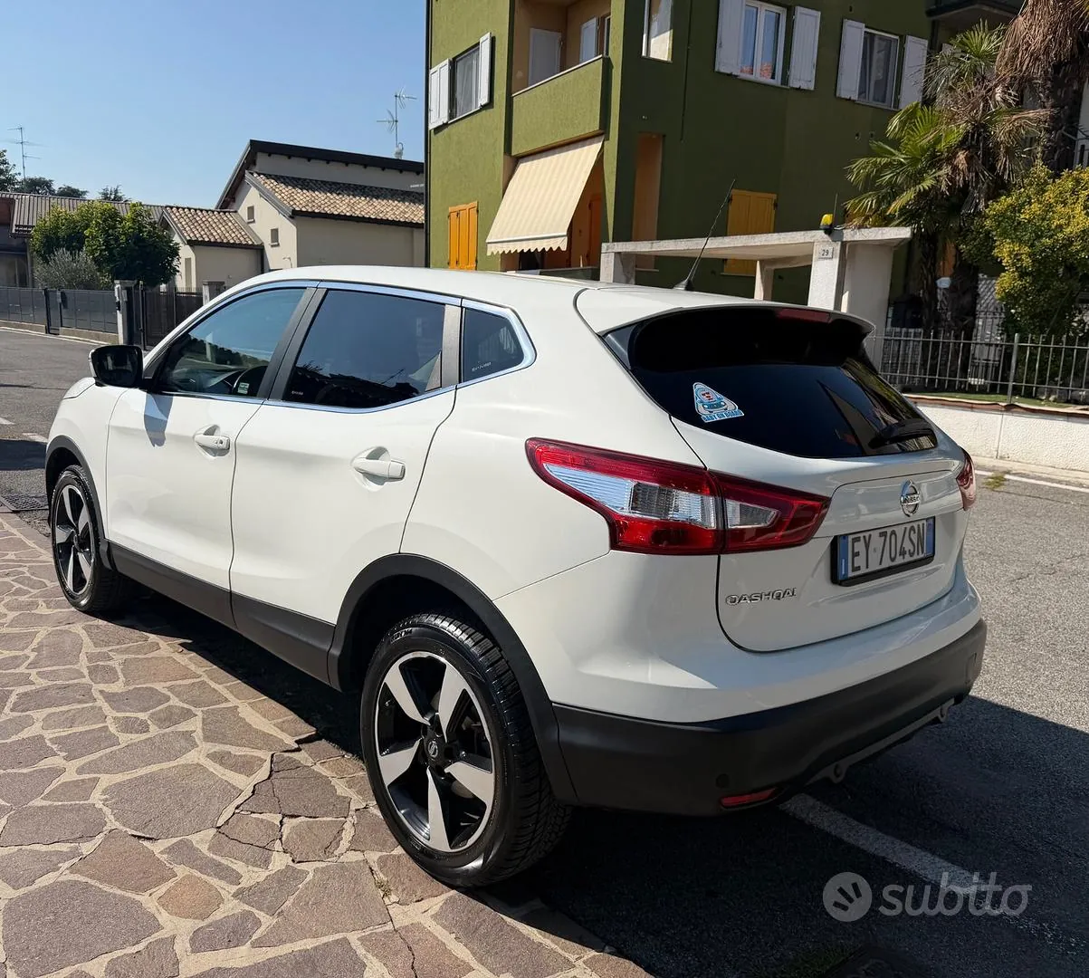 Nissan Qashqai 2015 photo 5
