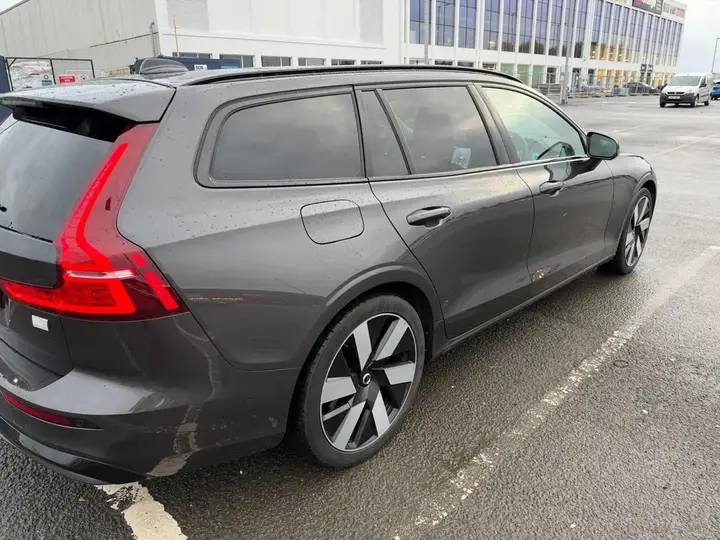 Volvo V60 2023 photo 5