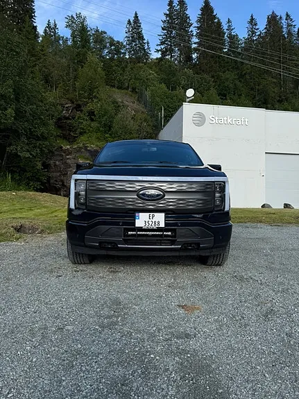 Ford F-150 2025 photo 4