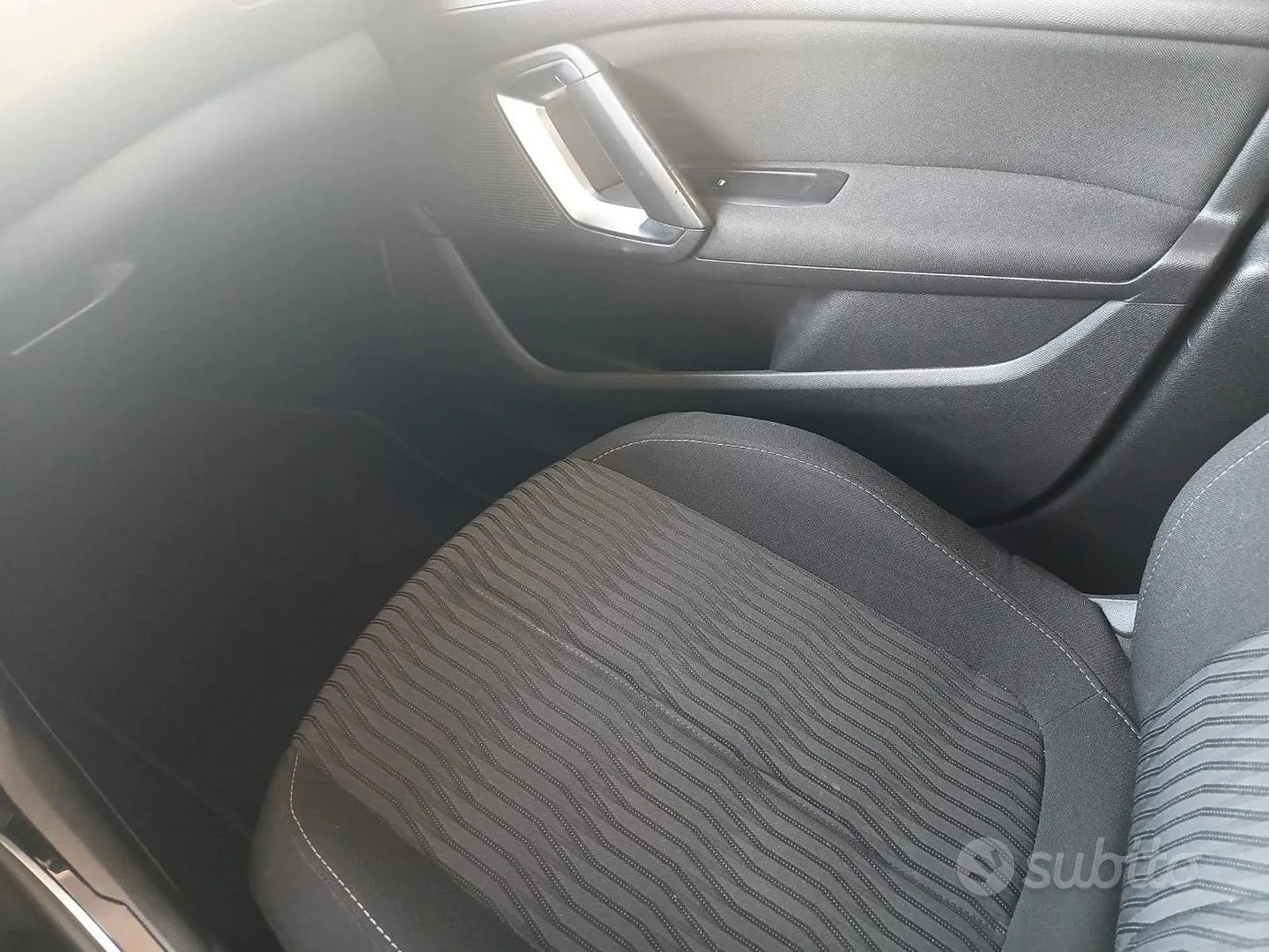 Peugeot 308 2016 photo 2