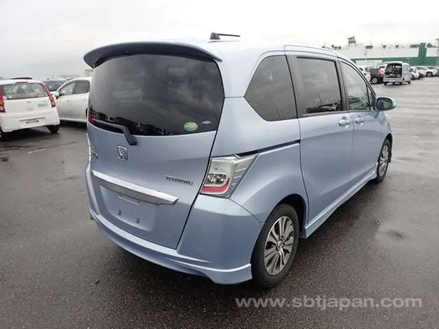 Honda Freed 2011 photo 4