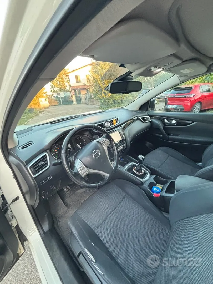 Nissan Qashqai 2015 photo 5