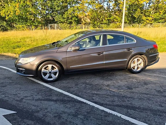 Volkswagen Passat Cc 2009 photo 2