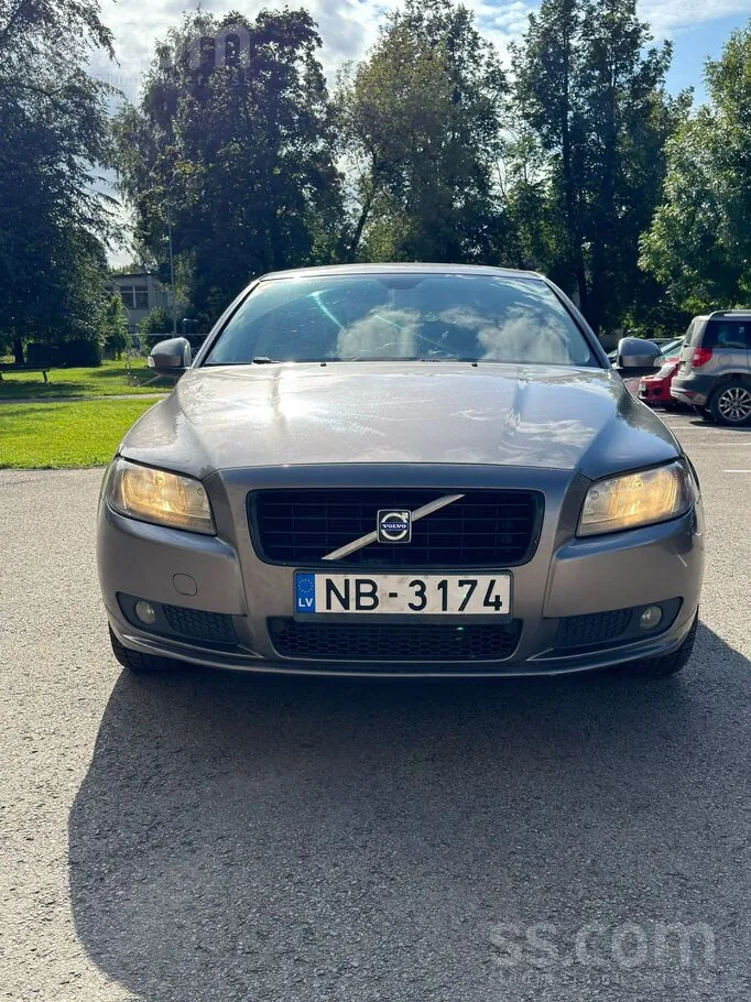 Volvo S80