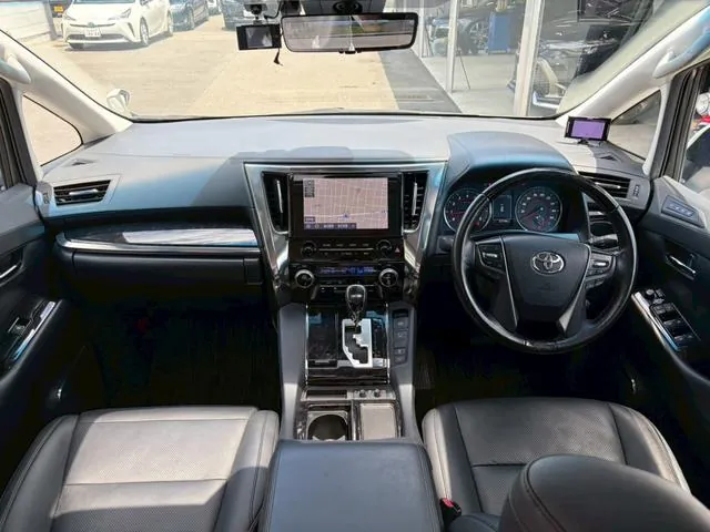 Toyota Alphard 2021 photo 4