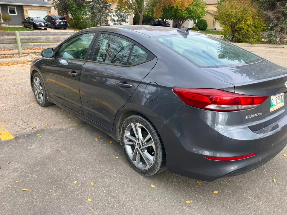 Hyundai Elantra 2017 photo 4