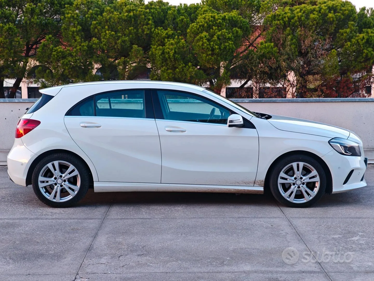 Mercedes-Benz A 200 2016 photo 5