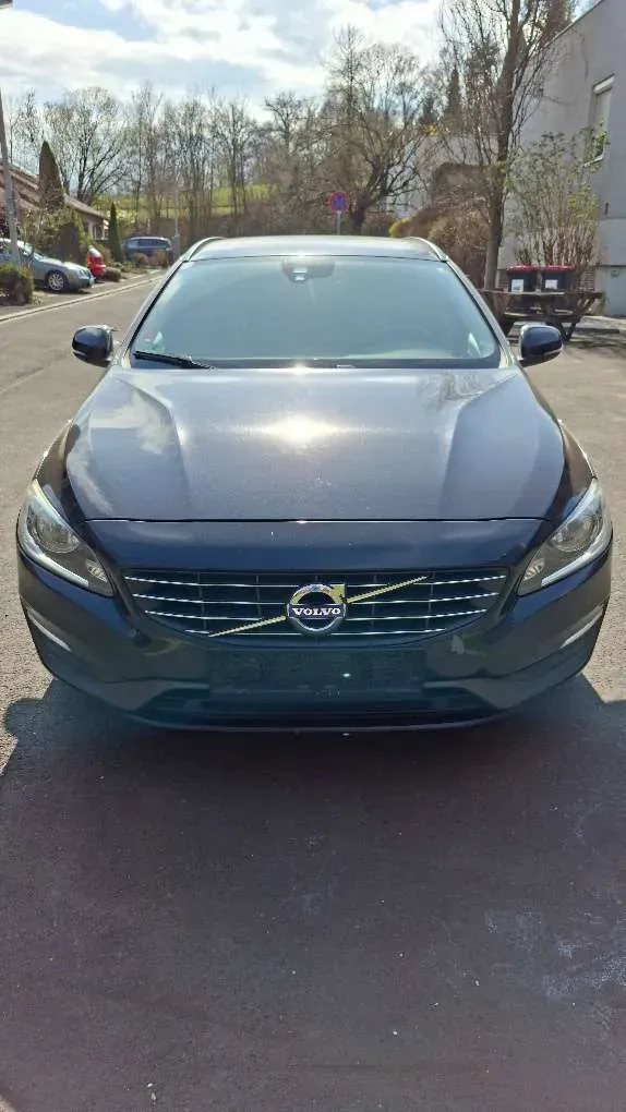 Volvo V60 2013 photo 2