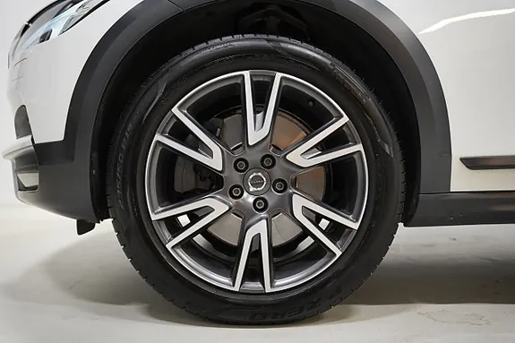 Volvo V90 Cross Country 2018 photo 3