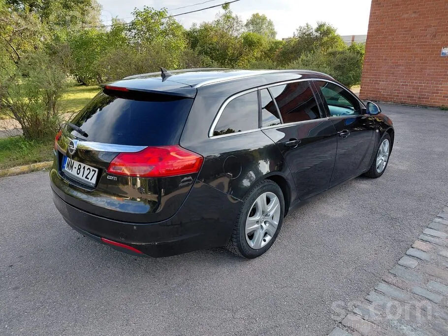 Opel Insignia 2011 photo 2
